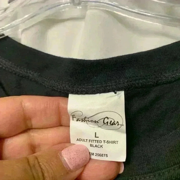 🔥2/40$🔥NWOT Mardi Gras sparkling t-shirt - Picture 4 of 5